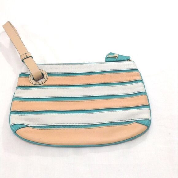 Anthropologie Handbags - Anthropologie’s Pilcro and The Letterpress Leather Wristlet